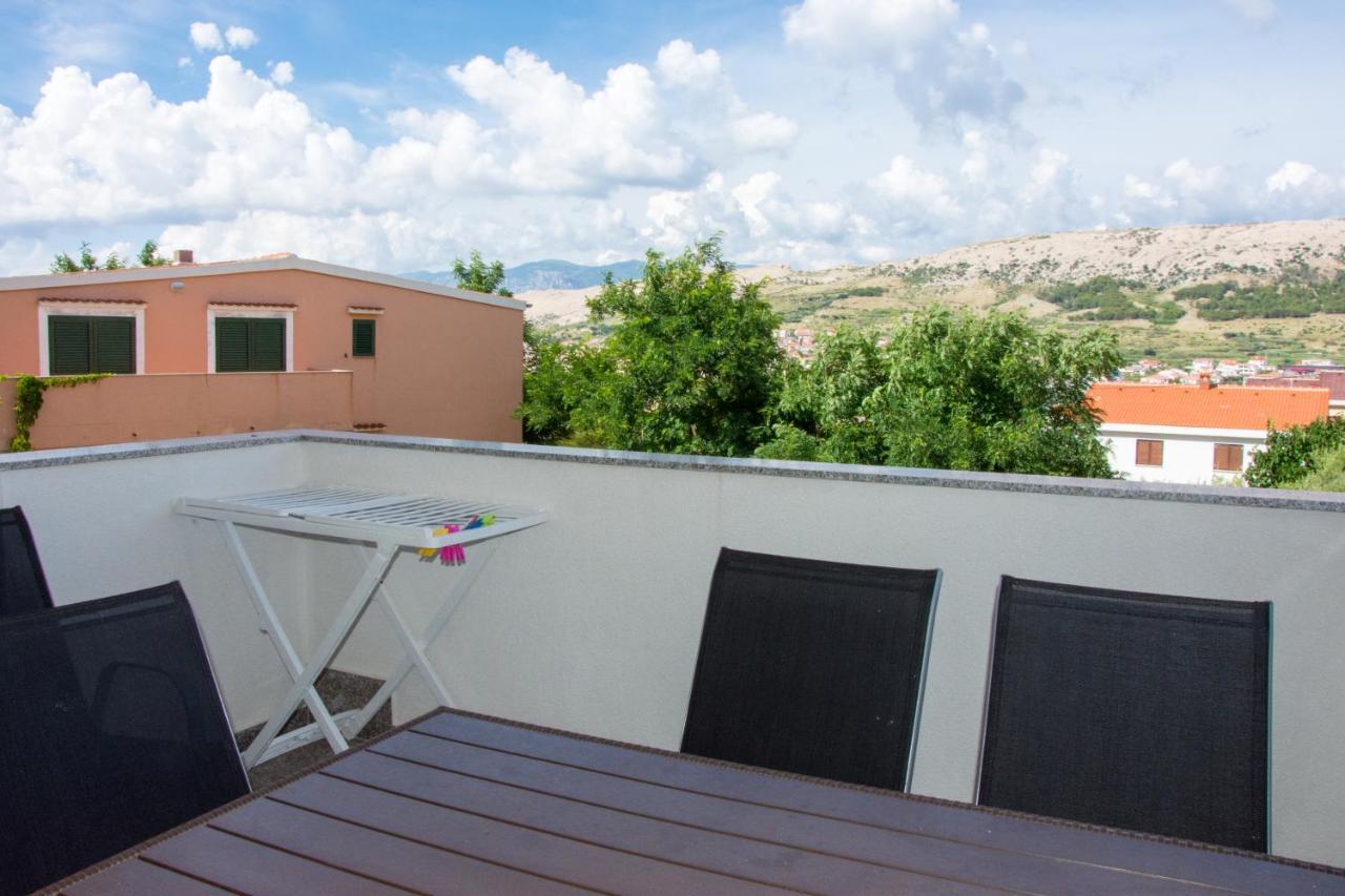 Apartments Sv. Jelena 2 Pag Town Exterior photo